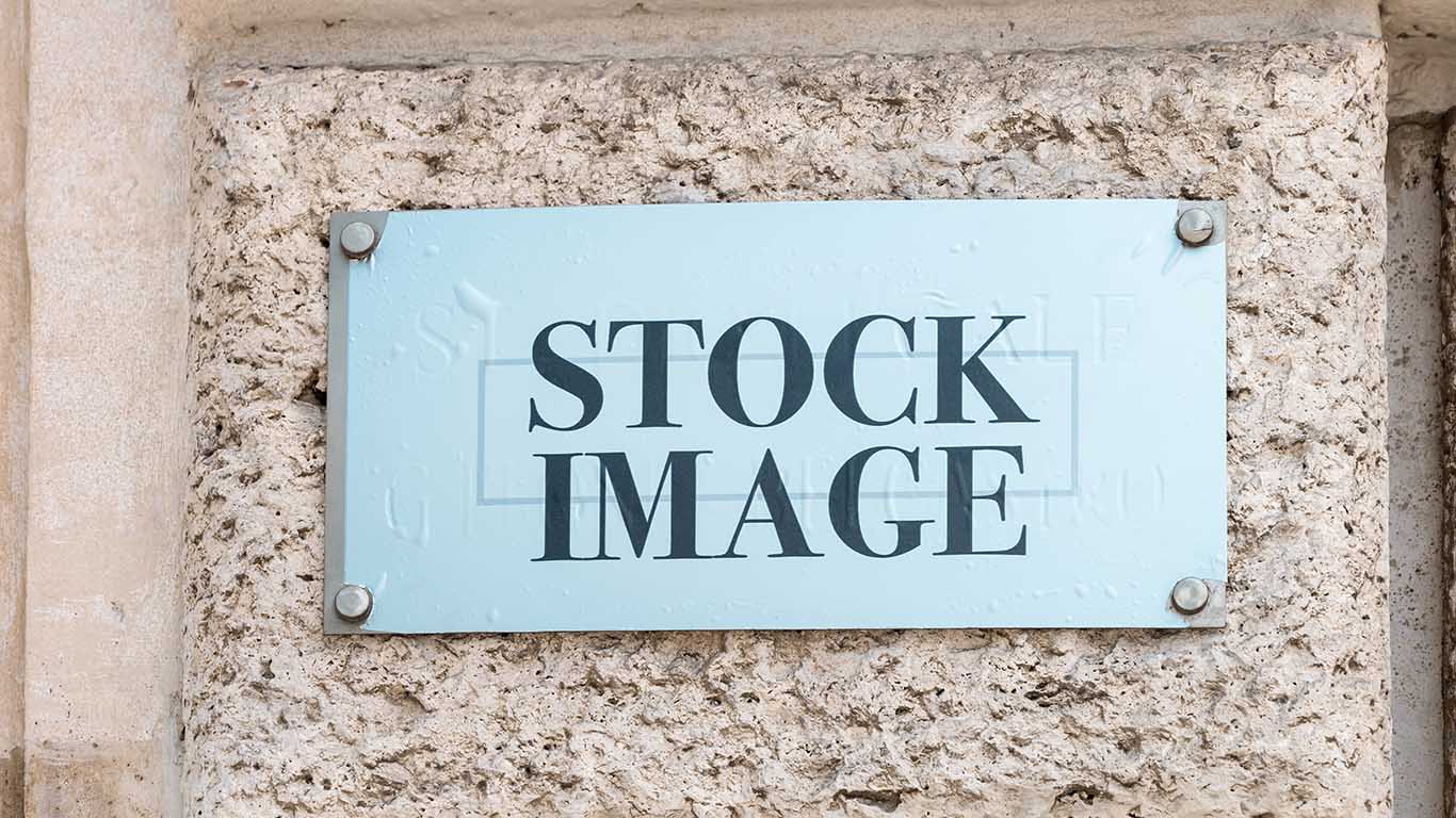 Why Custom Signage Matters for Homes and Businesses